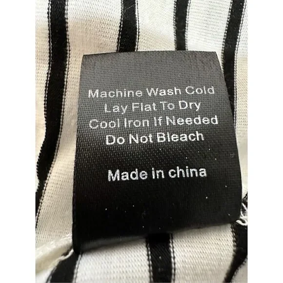 POL women’s black white stripe short sleeve v-neck tunic top size Large #35-0886 - Picture 5 of 5